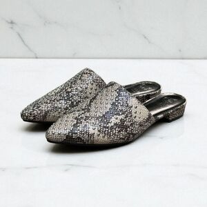 Beast Fashion Pointed Toe Studded Snake Skin Mule Women’s Size 7